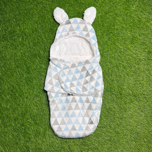 Round Ear fur Swaddle