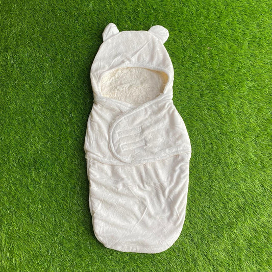 Round Ear fur Swaddle