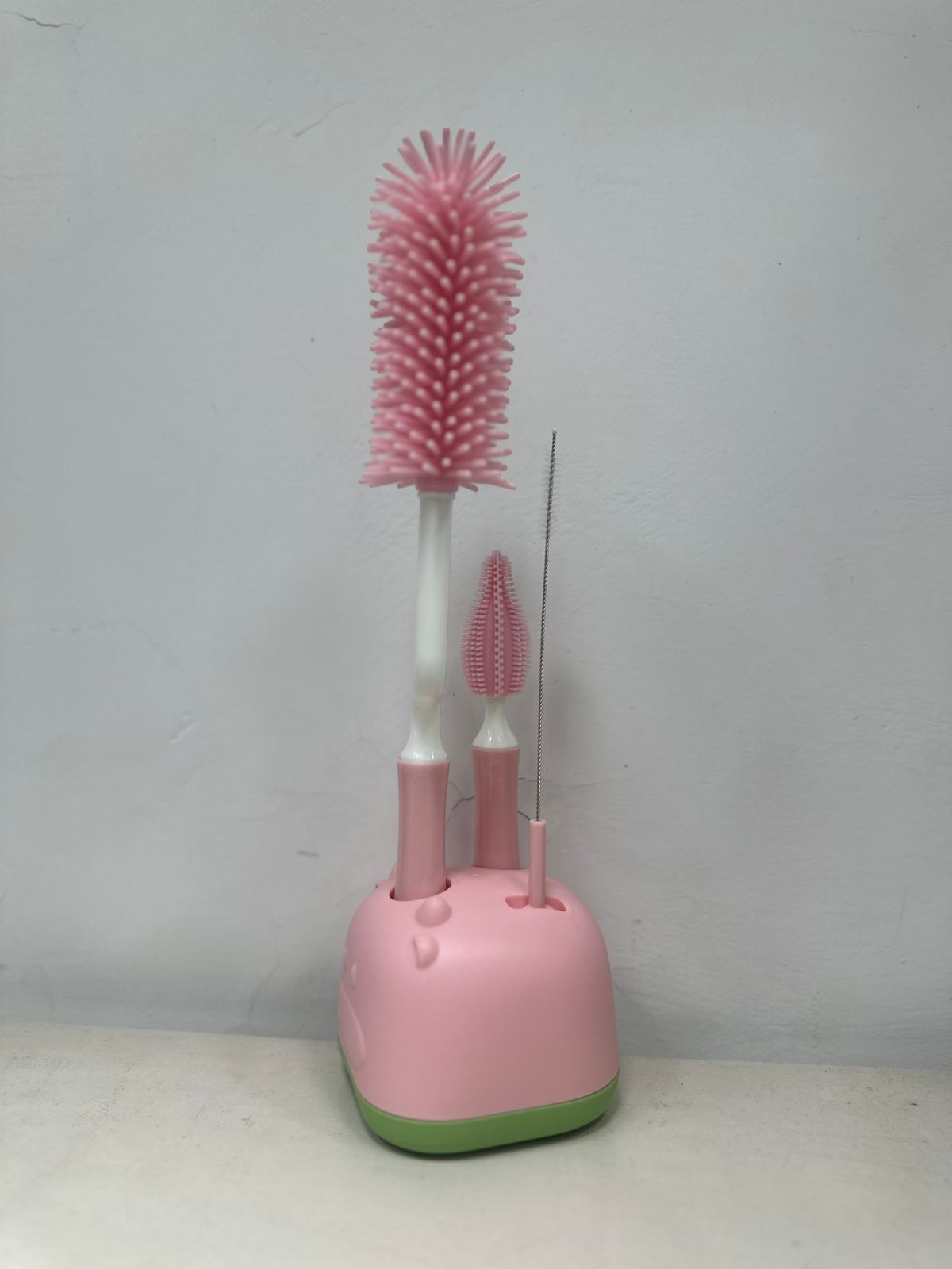 Rotating Bottle Brush